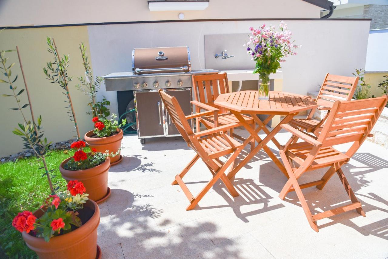 Holiday Home - Istrian Dream With Swimming Pool Peroj Exteriör bild